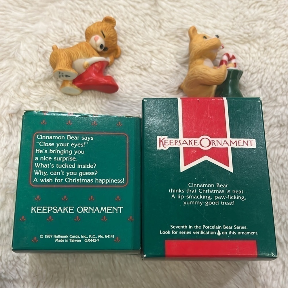 2 Vintage Hallmark Collector’s Series Cinnamon Bear Keepsake - Picture 8 of 9